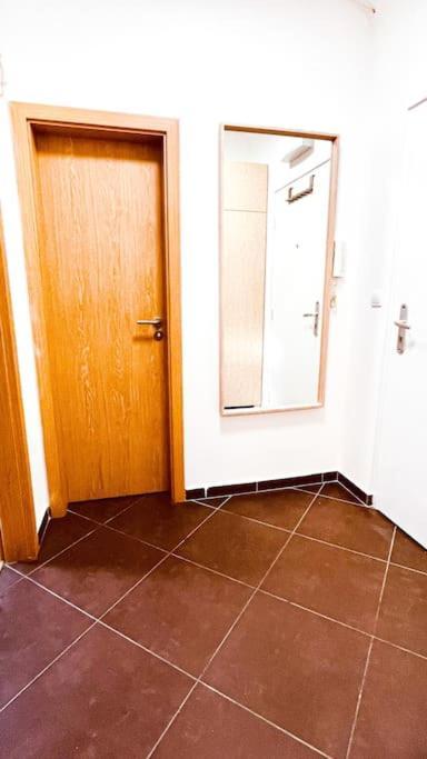 ברטיסלאבה Moderny Apartman S Parkovanim מראה חיצוני תמונה